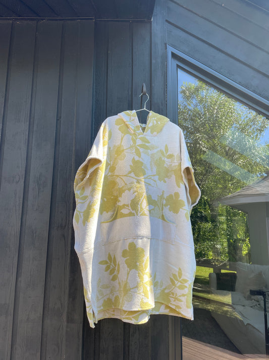 Towel poncho - green floral