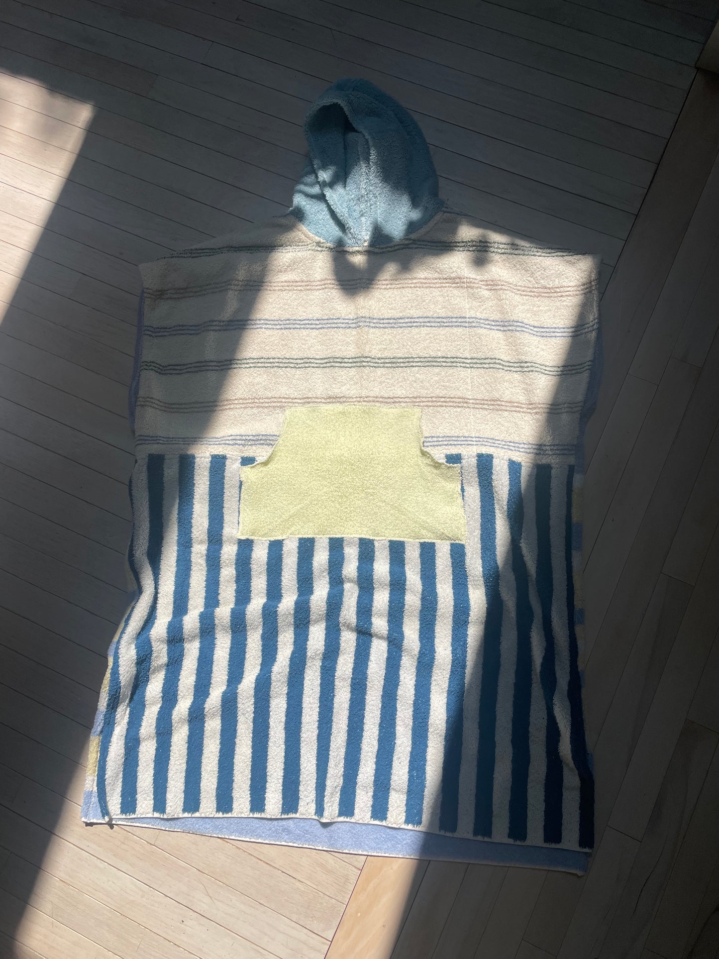 Towel poncho - blue stripes