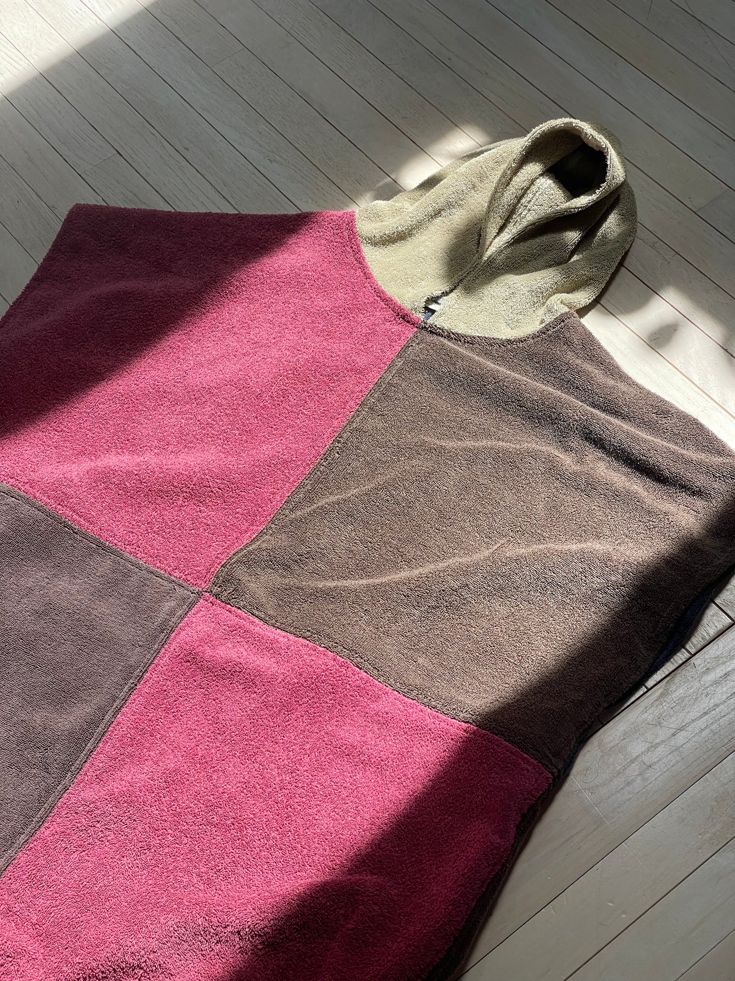 Towel poncho - cherry chocolate