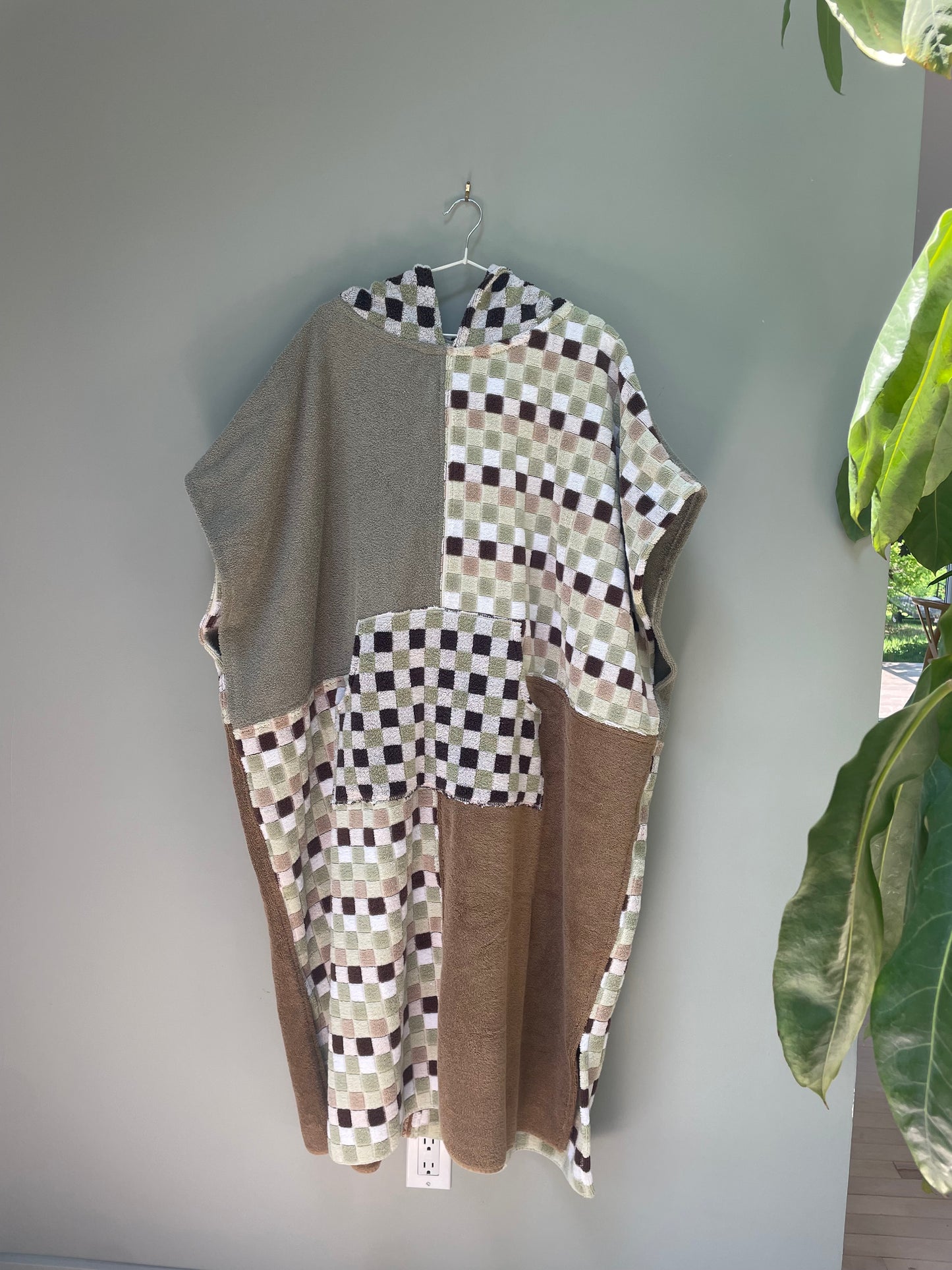 Towel poncho - green check