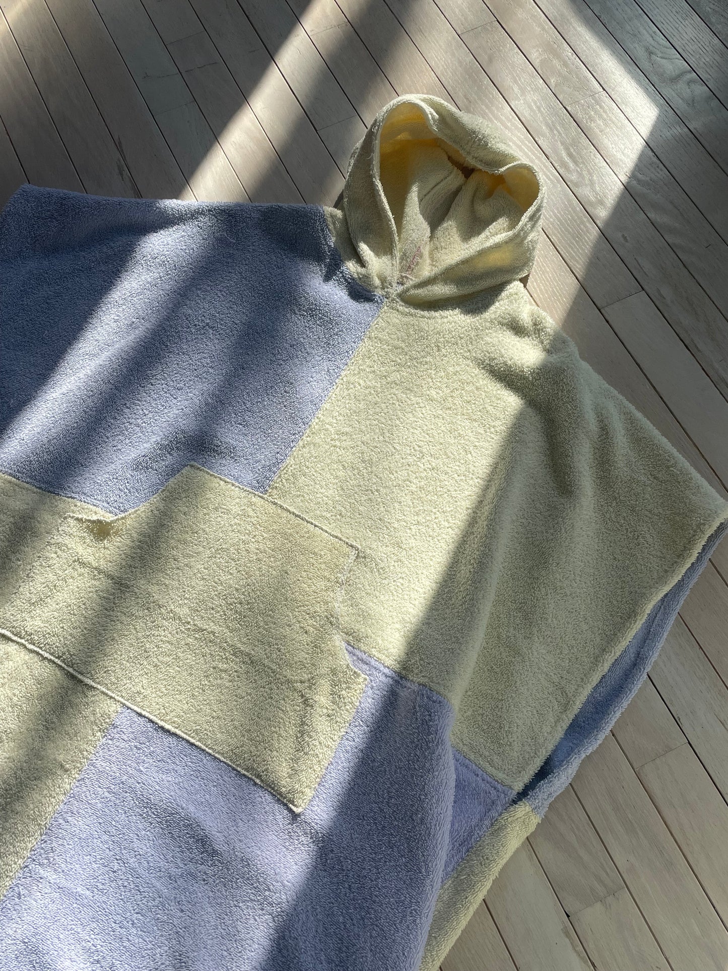 Towel poncho - Yellow/purple check