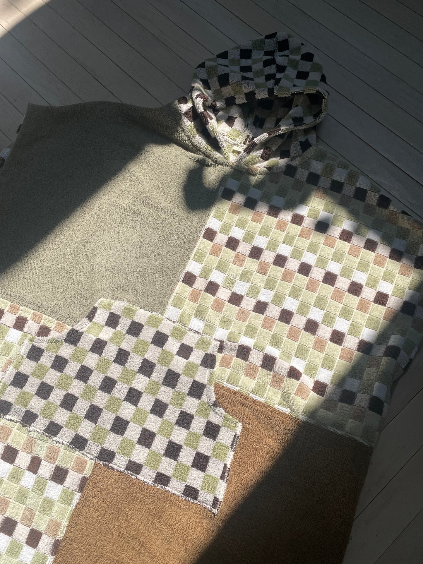 Towel poncho - green check