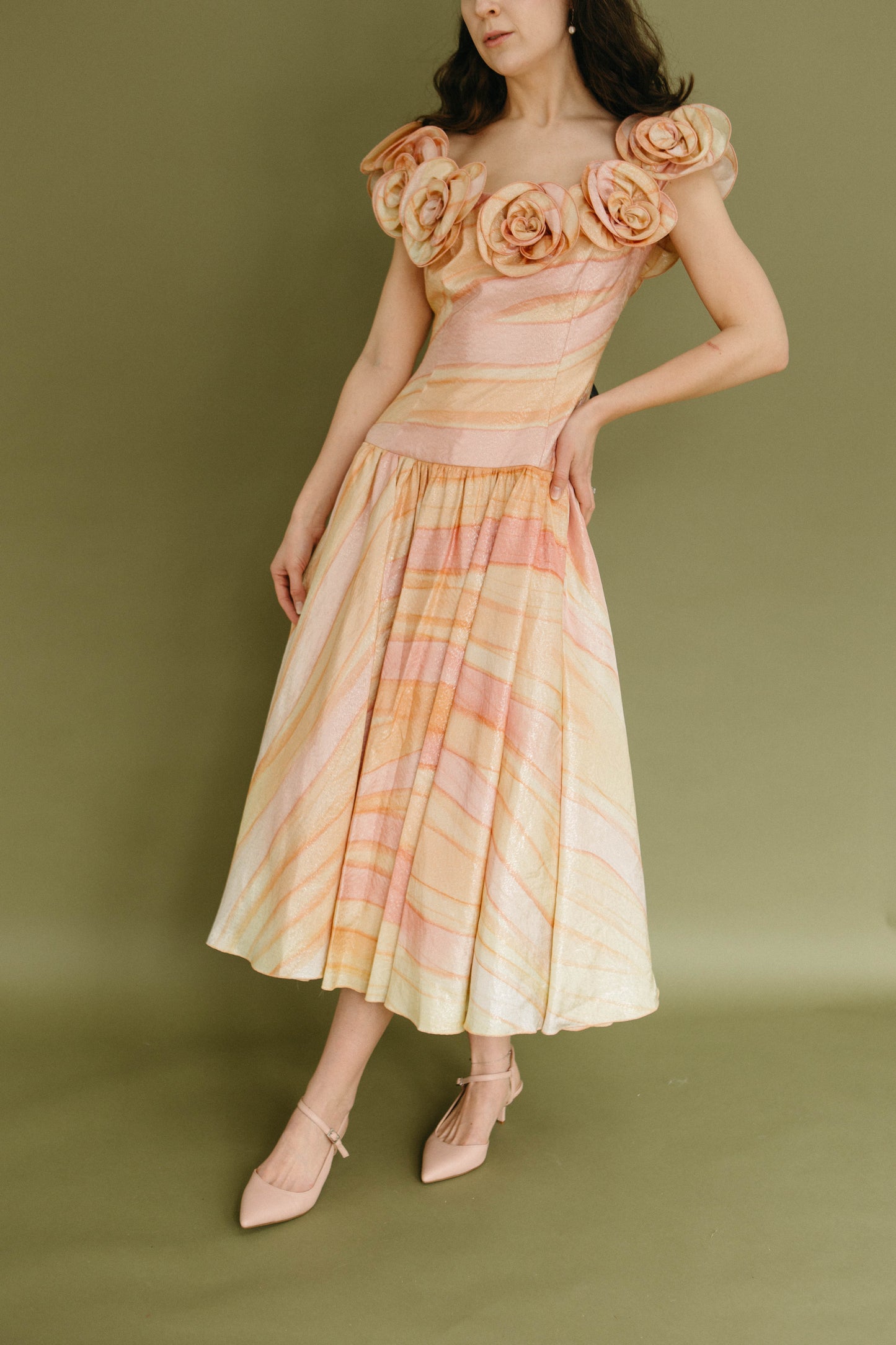 Vintage peach drop-waist midi dress with rosettes