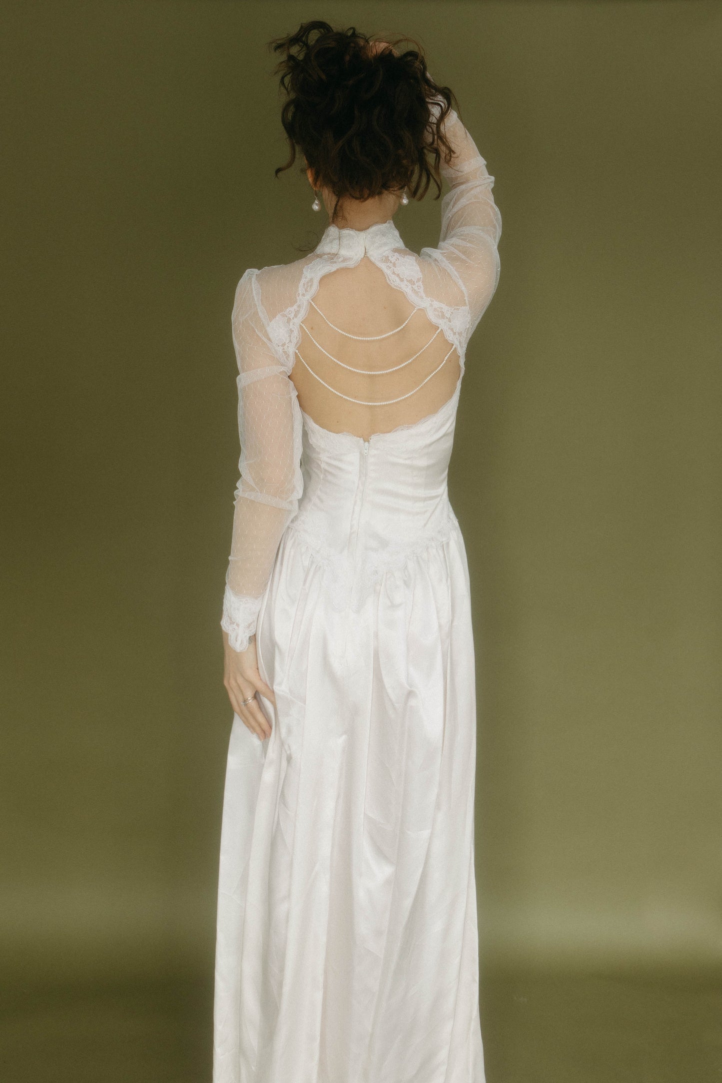 Vintage 80s basque waist long sleeve wedding gown