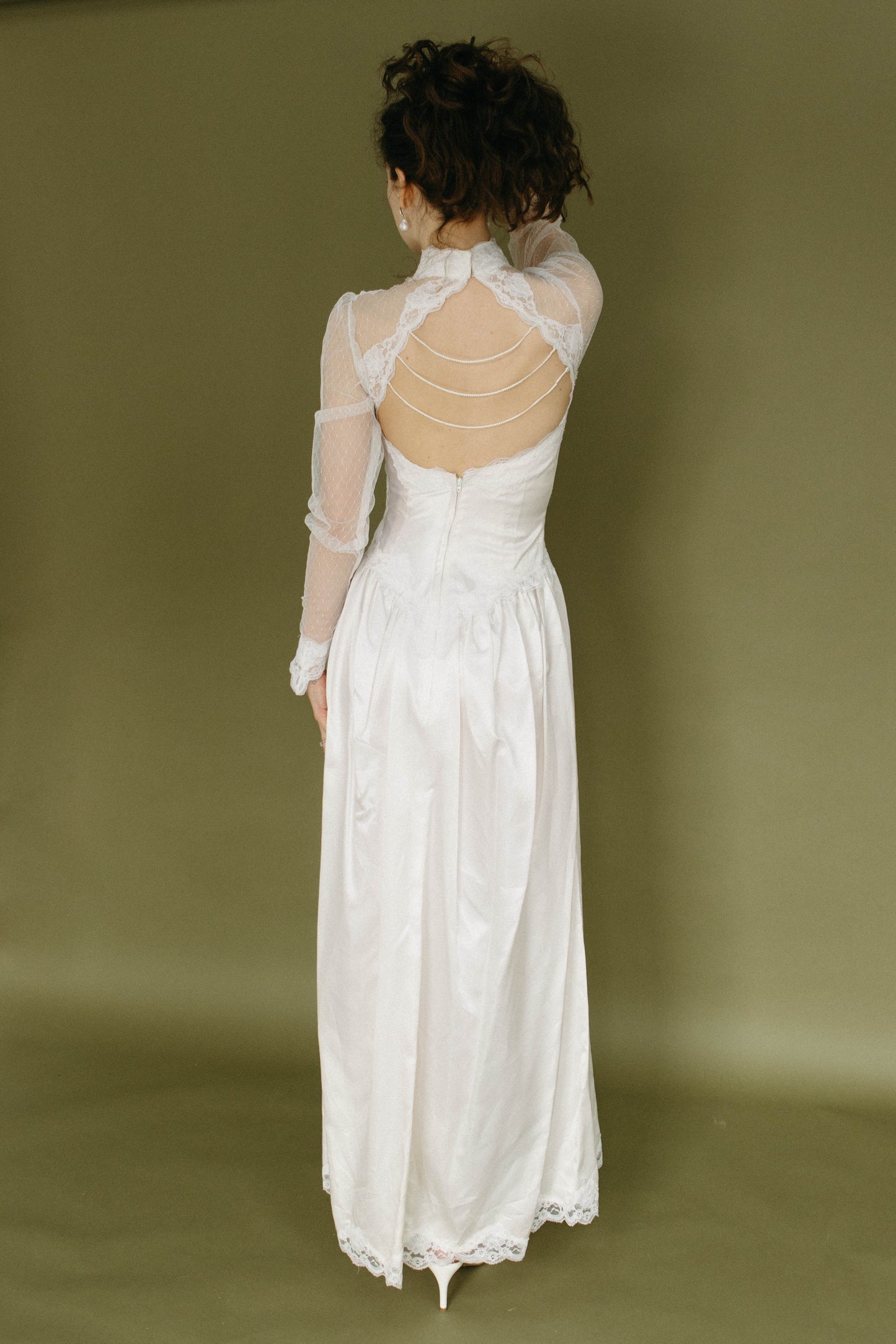 Vintage 80s basque waist long sleeve wedding gown