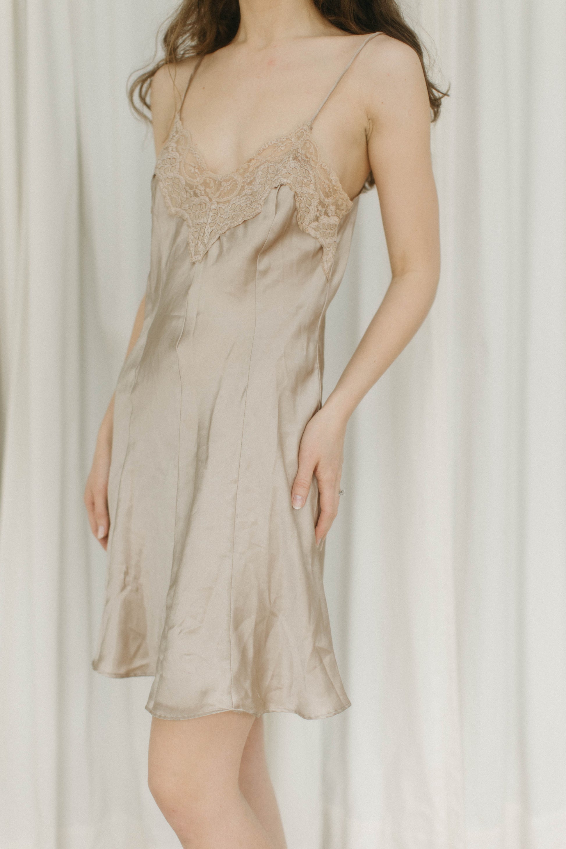 champagne slip dress Quince Women's Washable 100% Mulberry Silk Dress, XS, cut dress offers a super flattering fit Champagne Slip Dress M